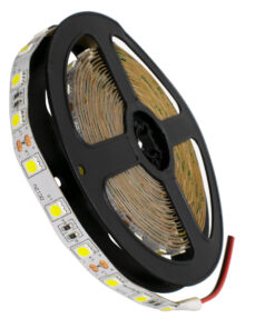 GLOBOSTAR® LUMAR 70020 Ταινία LED 14.4W/m 1440lm/m 120° DC 12V IP20 60 x SMD5050 Chip/m Ψυχρό Λευκό 6000K Dimmable - Sanan SMD Chip - Μ500 x Π1 x Υ0.2cm - Ρολό 5 Μέτρων - 5 Χρόνια Εγγύηση
