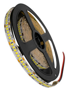 GLOBOSTAR® LUXA 70240 Ταινία LED 16W/m 2080lm/m 120° DC 24V IP20 240 x SMD2835 Chip/m Ψυχρό Λευκό 6000K Dimmable - Sanan SMD Chip - Μ500 x Π1 x Υ0.2cm - Ρολό 5 Μέτρων - 5 Χρόνια Εγγύηση