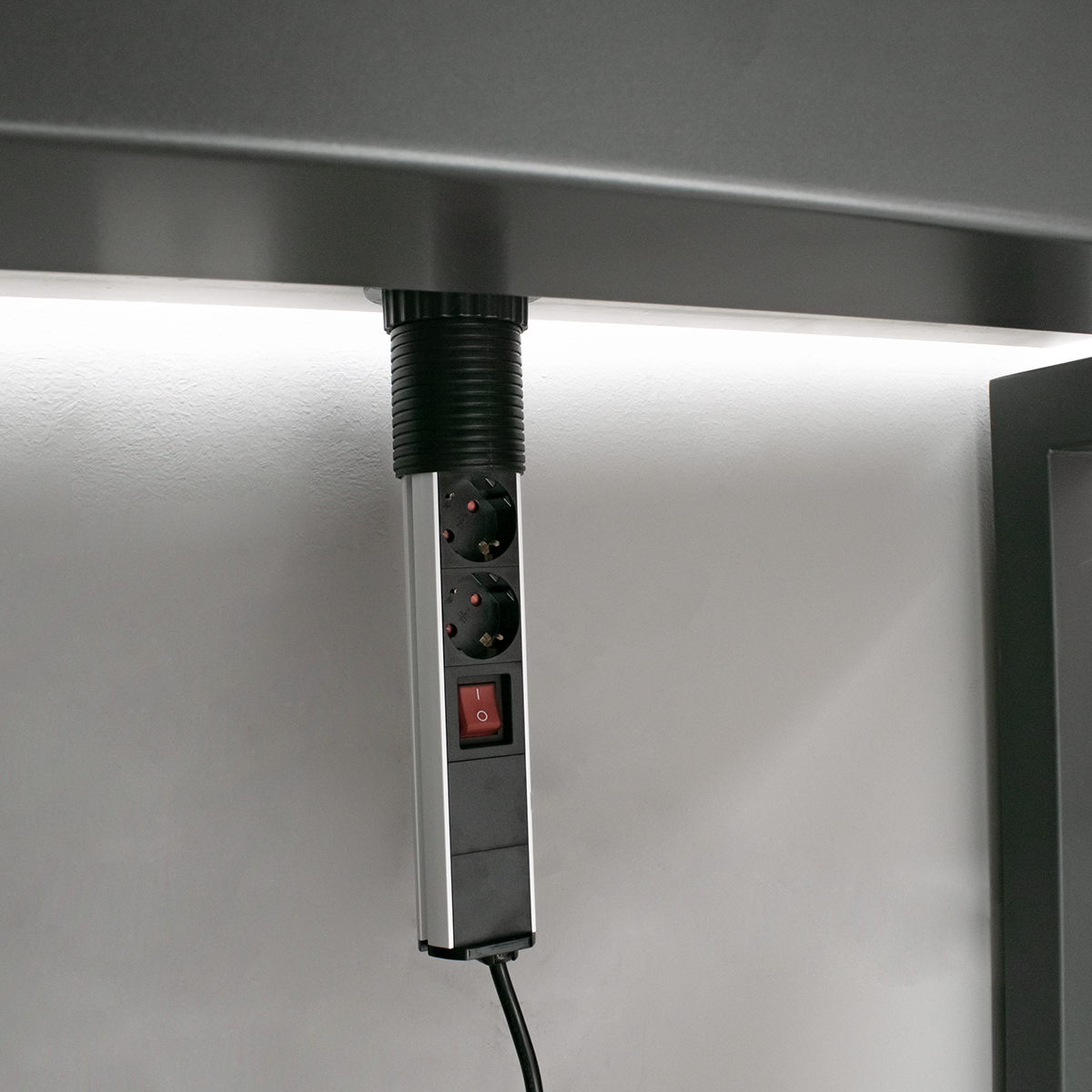 GloboStar® 79631 Χωνευτό Πτυσσόμενο Πολύμπριζο με 4 Πρίζες Ασφαλείας EU Σούκο AC 230V Max 4000W & 2 Εξόδους USB DC 5V Max 3A 18W & Ενσωματωμένο Διακόπτη Οn/Off - Image 7