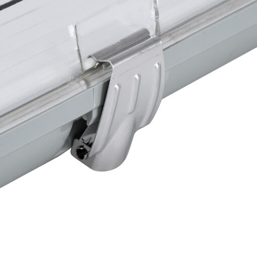 GLOBOSTAR® VIGAS 90613 Γραμμικό Βιομηχανικό Φωτιστικό Σκαφάκι Tri-Proof με Μεταλλικά Clips για 2 x Λάμπες T8 G13 120cm Τύπου Φθορίου LED Τροφοδοσίας Ενός Άκρου 120° AC 220-240V Αδιάβροχο IP65 – Γκρι με Διάφανο Κάλυμμα Πλαστικό PC – Μ126 x Π11.5 x Υ9cm