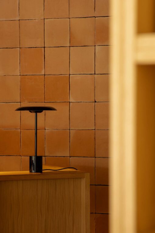 HOSHI LED BLACK AND BLACK TABLE LAMP Faro Barcelona 1-FR28350